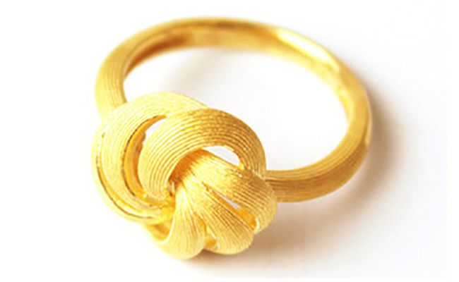 Tangled Design Gold Ring