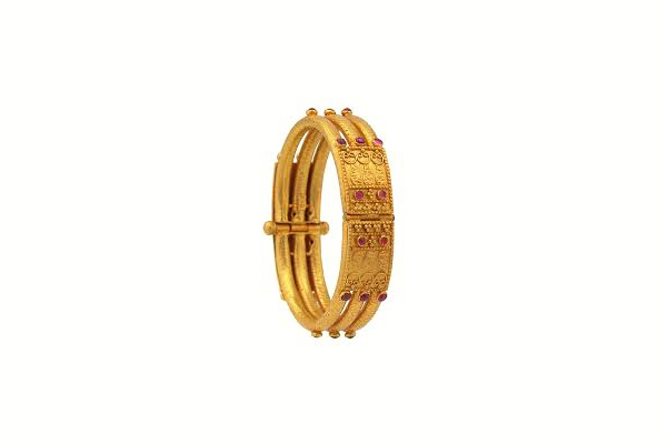 Kadagas Gold Bangles Jewellery design