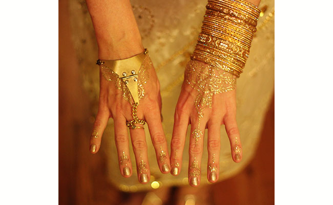 Bridal Mehndi With Gold Work