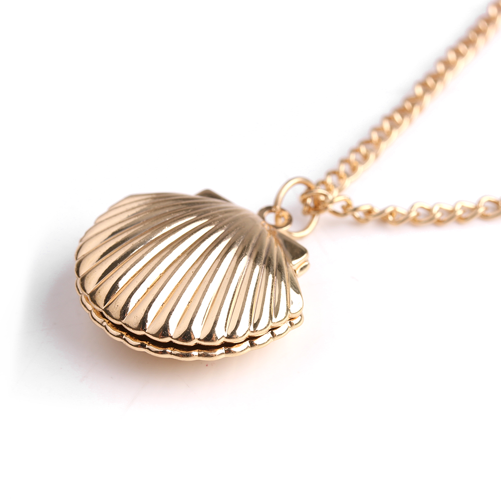 Beach Shell like Gold Necklace