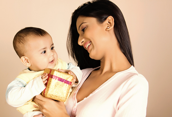 gold gift items for baby boy