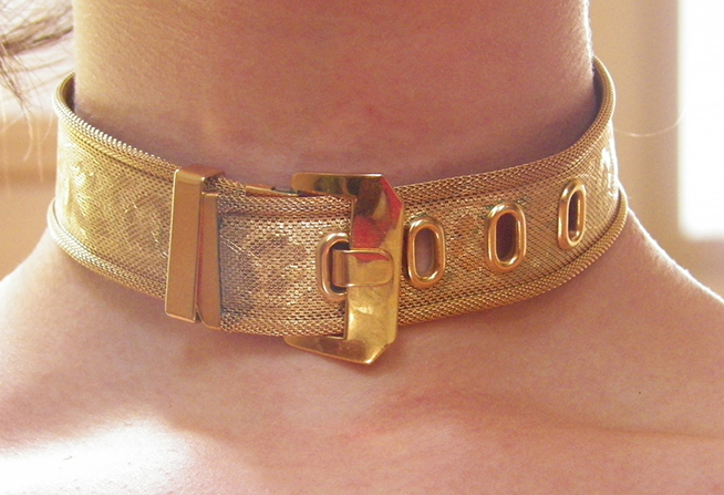 Band Styled Gold Necklace