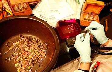 Hallmarking of gold in India vs other countries