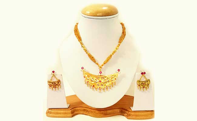 Gold Jonbiri Necklace