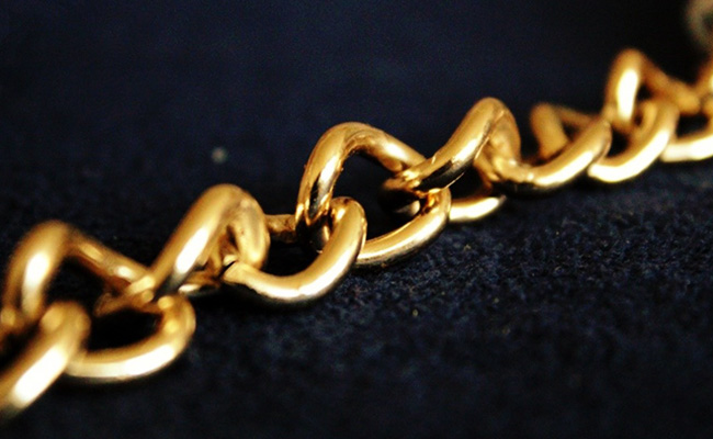 Gold Chain For Formal Wear