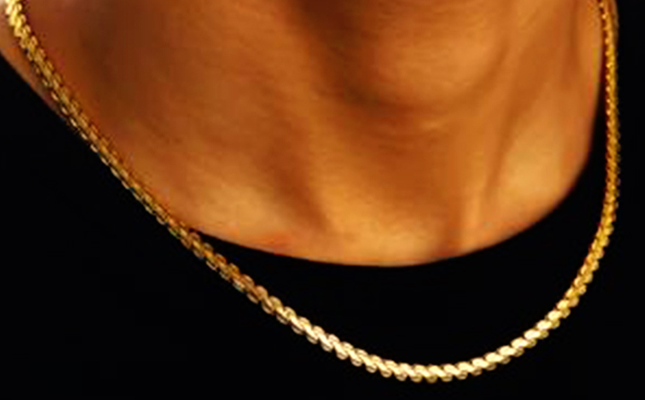 Shiny gold chain