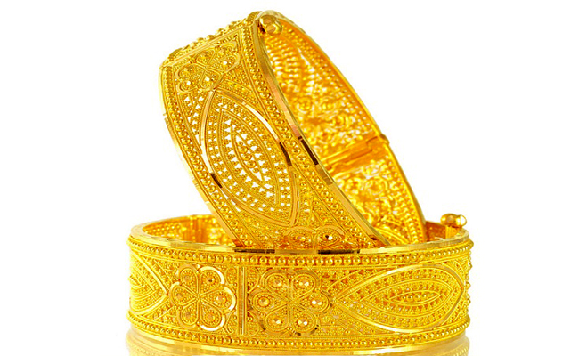 Gold Chur Bangles