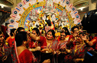 What is the significance of buying gold during auspicious days