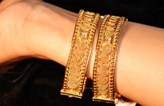 Traditional Gold Jewellery Bangles Design from Karnataka
