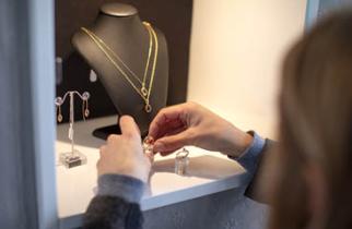 gold jewellery