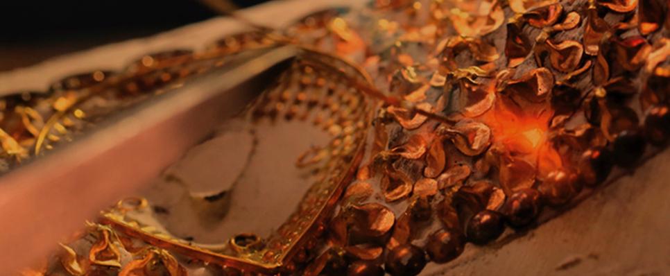 How is gold hallmarking done? How is gold hallmarking done?